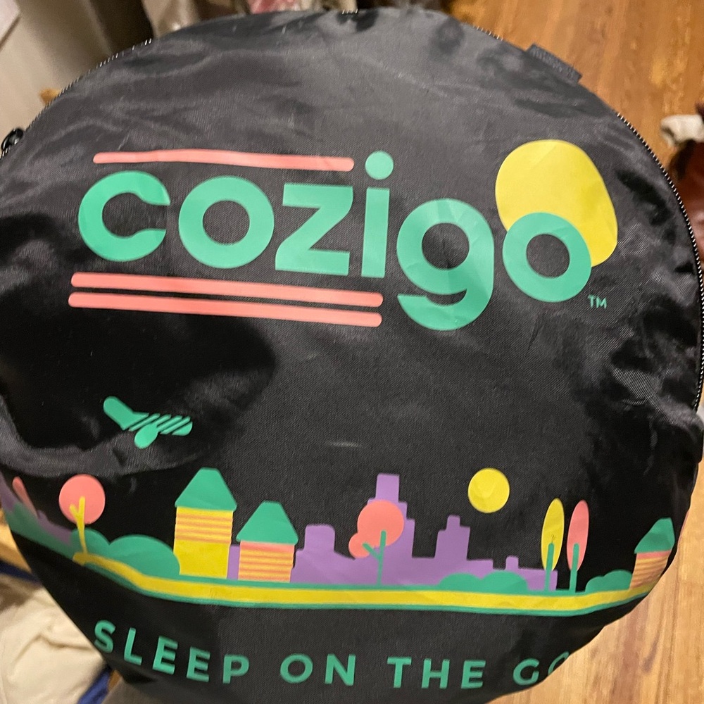 Cozigo Black Travel Cover